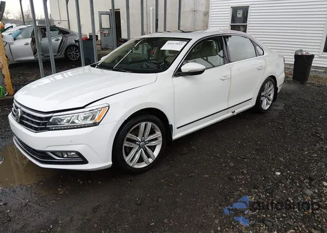 2017 Volkswagen Passat 1.8T Se из США, поврежденный, VIN 1VWGT7A32HC051353